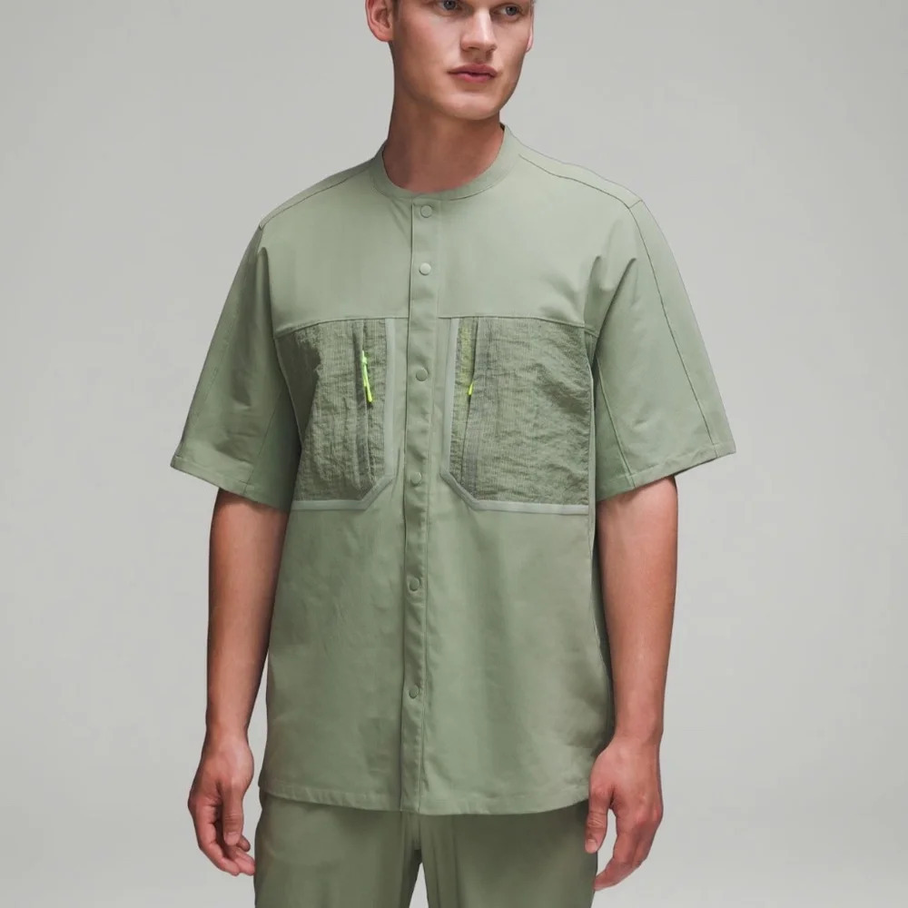 Lululemon  Water-Repellent Hiking Short Sleeve shirt